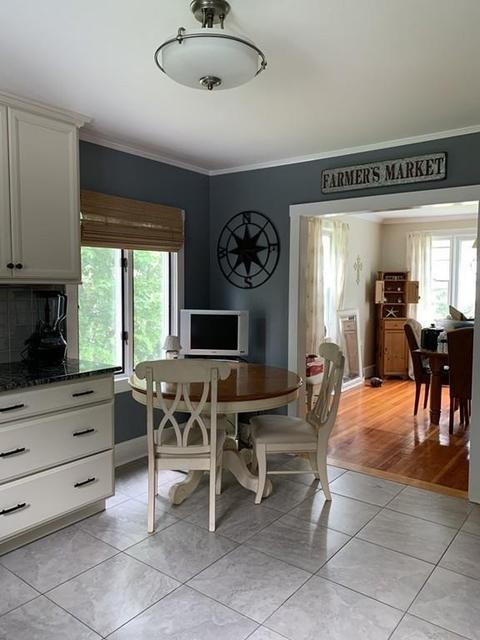 31 Elm St E, Raynham, MA 02767 photo 4