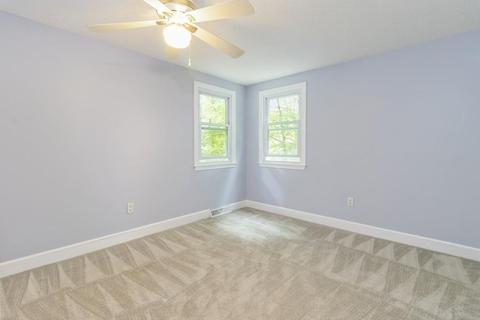 45 Oakleaf Dr, Mansfield, MA 02048 photo 14