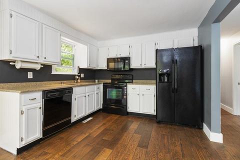 45 Oakleaf Dr, Mansfield, MA 02048 photo 12