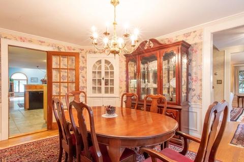 23 Whittier Rd, Needham, MA 02492 photo 5