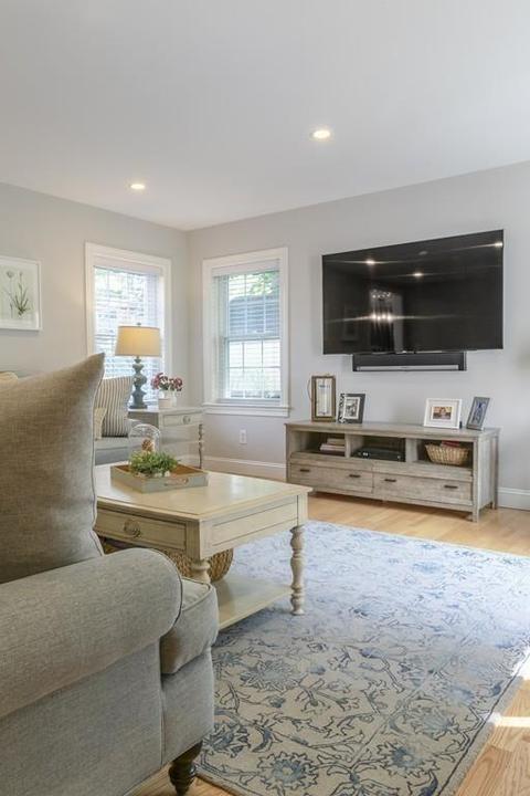 33 Bond St, Reading, MA 01867 photo 5