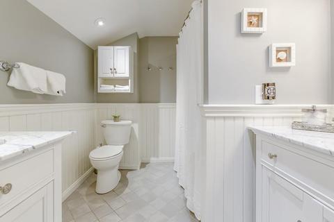 33 Bond St, Reading, MA 01867 photo 22