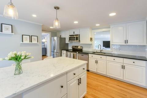 33 Bond St, Reading, MA 01867 photo 9