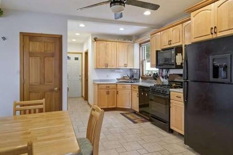 32 Gledhill Ave, Everett, MA 02149 photo 12