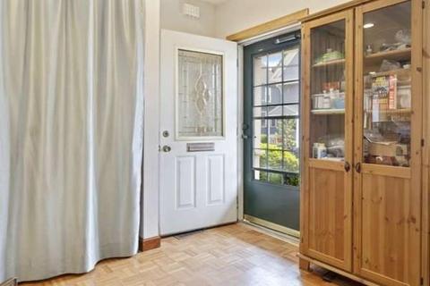32 Gledhill Ave, Everett, MA 02149 photo 6