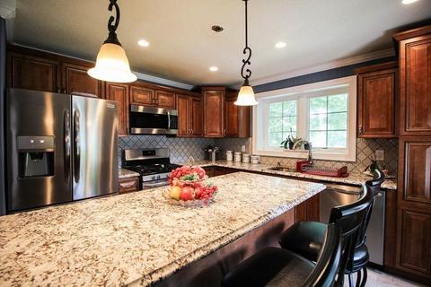 83 Middlesex Ave, Reading, MA 01867 photo 8