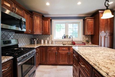 83 Middlesex Ave, Reading, MA 01867 photo 9