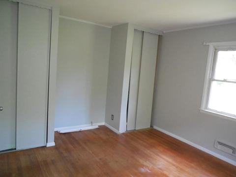 41 E Green St, Easthampton, MA 01027 photo 6