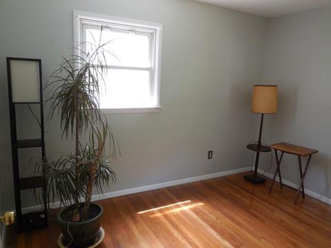 41 E Green St, Easthampton, MA 01027 photo 8