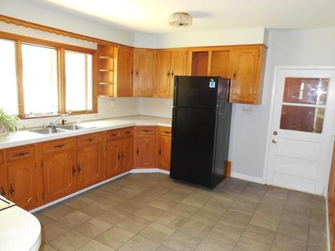 41 E Green St, Easthampton, MA 01027 photo 10