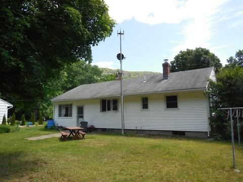 41 E Green St, Easthampton, MA 01027 photo 18