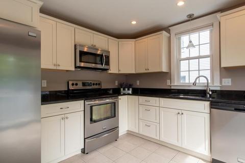 73 Dedham Ave, Needham, MA 02492 photo 4
