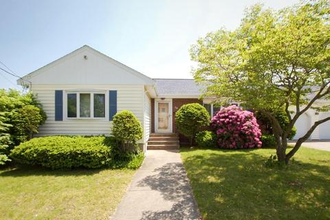 26 Jacobs Ave, Danvers, MA 01923 photo 1