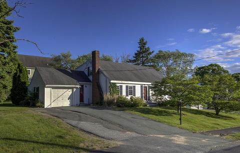 17 Bradley Rd, Danvers, MA 01923 photo 2