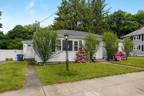 42 Moss St, Fall River, MA 02720 photo 1
