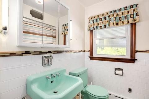 42 Moss St, Fall River, MA 02720 photo 14