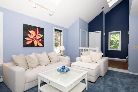 75 Sandra Dr, Worcester, MA 01604 photo 4