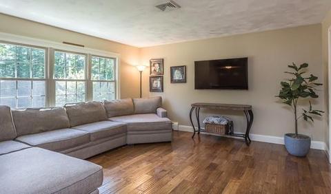 29 Mark Dr, Raynham, MA 02767 photo 3