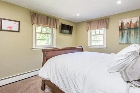29 Mark Dr, Raynham, MA 02767 photo 8