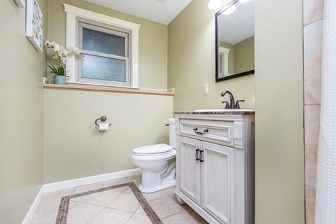 29 Mark Dr, Raynham, MA 02767 photo 18