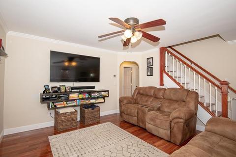 25 Trahan Ave, Worcester, MA 01604 photo 9