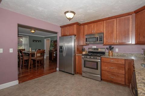 25 Trahan Ave, Worcester, MA 01604 photo 5