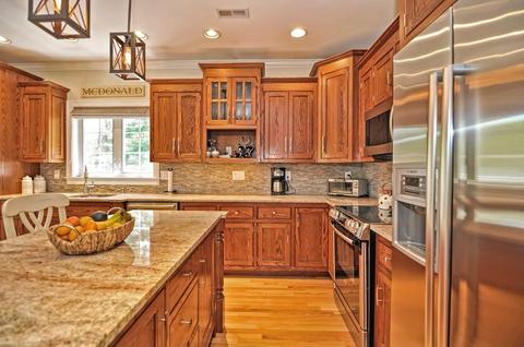 135 South St, Upton, MA 01568 photo 7