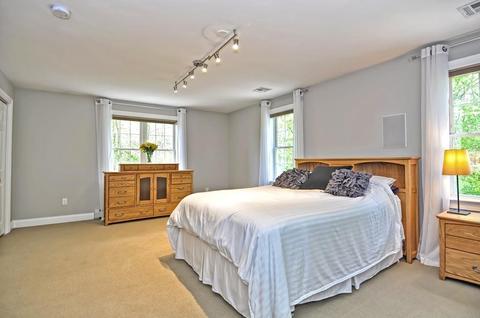 135 South St, Upton, MA 01568 photo 15