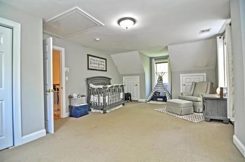 135 South St, Upton, MA 01568 photo 17