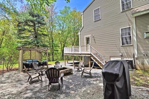 135 South St, Upton, MA 01568 photo 25