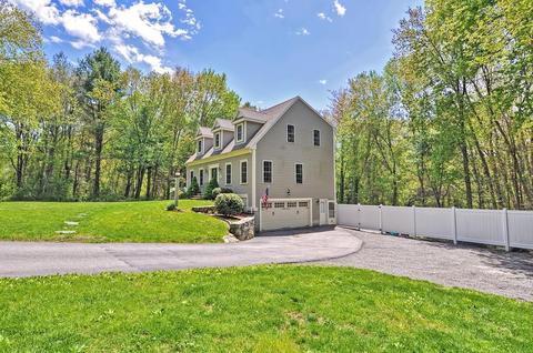 135 South St, Upton, MA 01568 photo 23