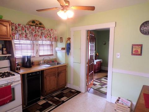 437 Allen St, Springfield, MA 01118 photo 6