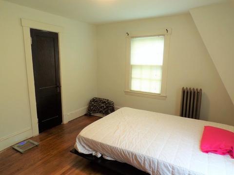 437 Allen St, Springfield, MA 01118 photo 10