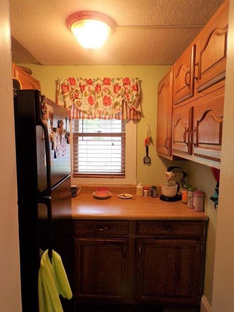 437 Allen St, Springfield, MA 01118 photo 5