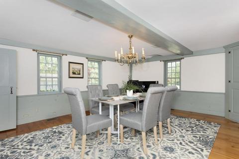 409 Grove St, Reading, MA 01867 photo 9
