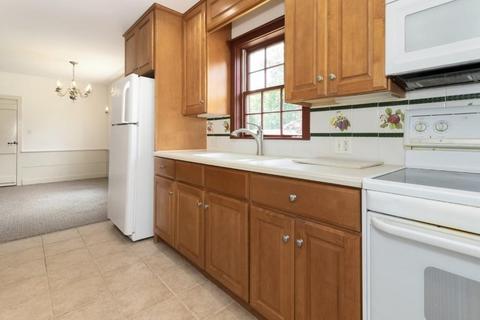 409 Grove St, Reading, MA 01867 photo 32
