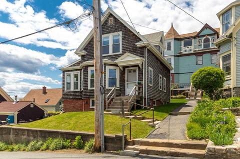 6 Wells St, Gloucester, MA 01930 photo 3