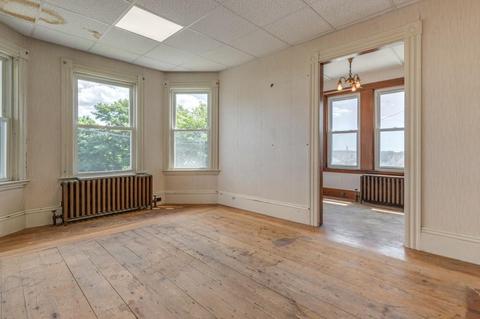 6 Wells St, Gloucester, MA 01930 photo 5