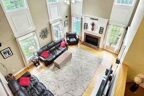 296 Devonshire Way, Lancaster, MA 01523 photo 2