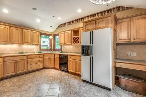 1 Brookside Cir, Acton, MA 01720 photo 2