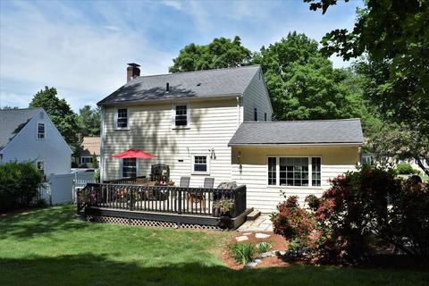 10 Cape Cod Ln, Canton, MA 02021 photo 14