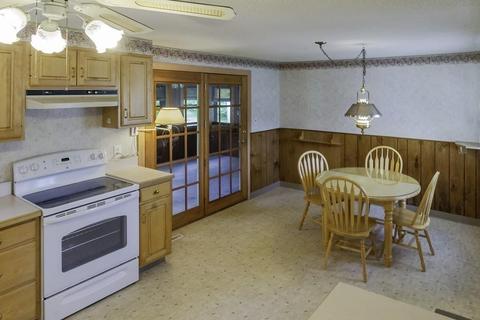 222 Ely Ave, West Springfield, MA 01089 photo 9