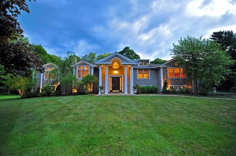 44 Locust Ln, Needham, MA 02492 photo 1