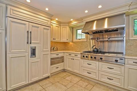 44 Locust Ln, Needham, MA 02492 photo 16