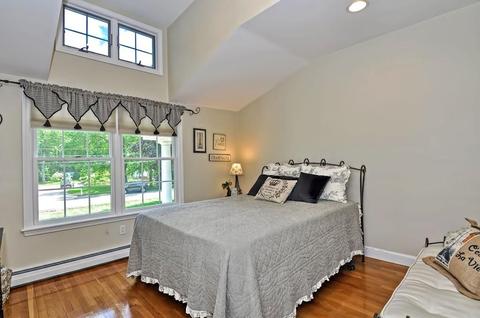 44 Locust Ln, Needham, MA 02492 photo 13