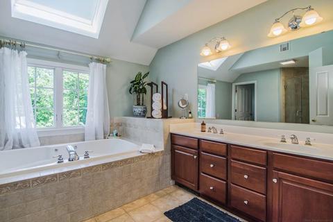 13 Juniper Rd, Upton, MA 01568 photo 18