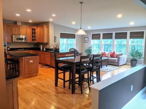 39 Howarth Dr, Upton, MA 01568 photo 4