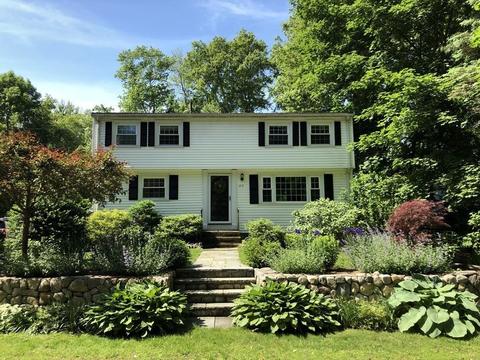 415 Stone St, Walpole, MA 02081 photo 1