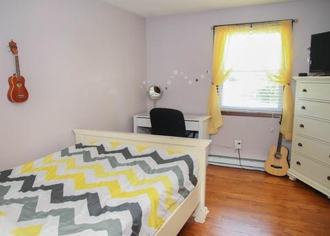 11 Frederick St, Chicopee, MA 01013 photo 8