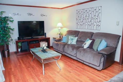 11 Frederick St, Chicopee, MA 01013 photo 6